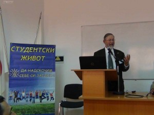 Лекция на професор Кархарт в зала 11 на ВВМУ"Н.Й.Вапцаров" Варна